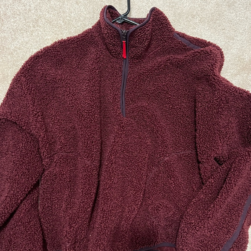 Women's Maroon half zip fuzzy pullover